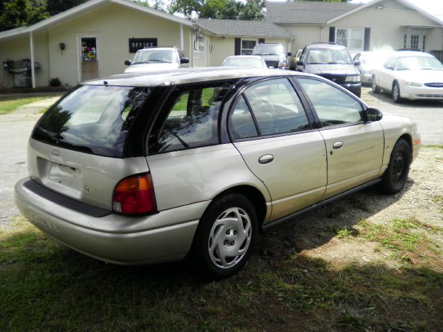 Saturn S Series 2001 photo 4