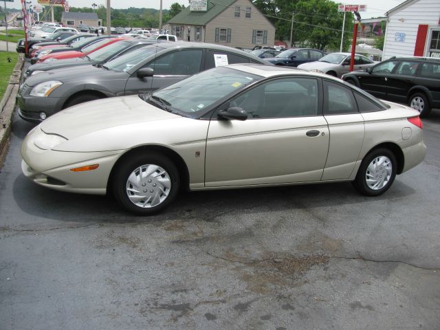 Saturn S Series 2001 photo 11