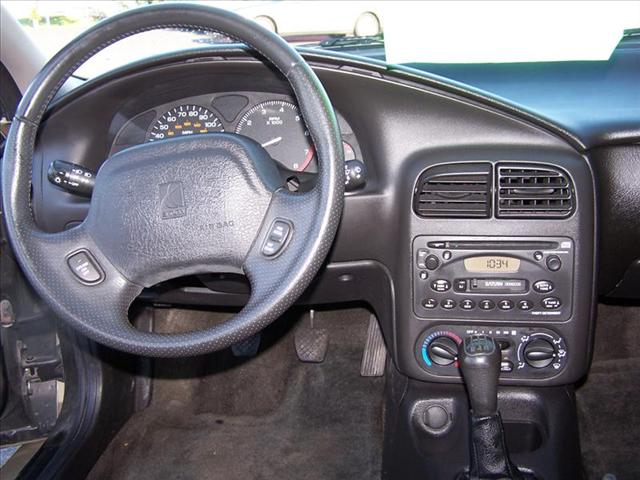 Saturn S Series 2001 photo 5