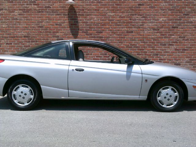 Saturn S Series 2001 photo 4