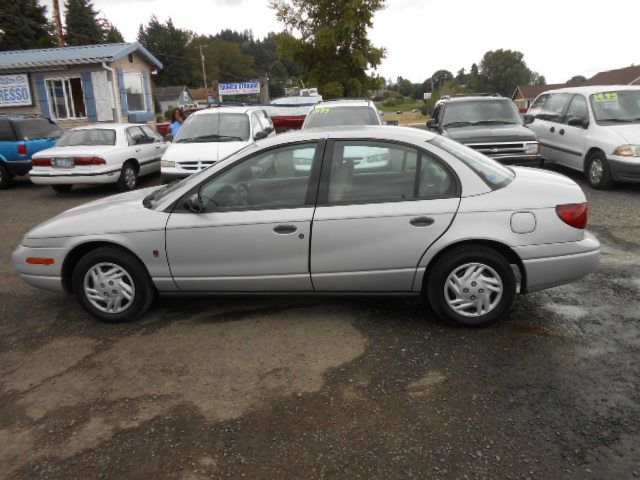 Saturn S Series 2001 photo 1