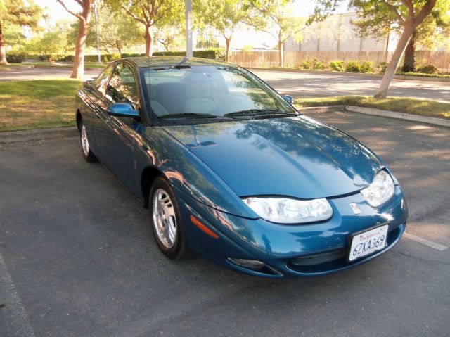 Saturn S Series 2001 photo 2