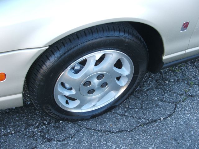 Saturn S Series 2002 photo 2