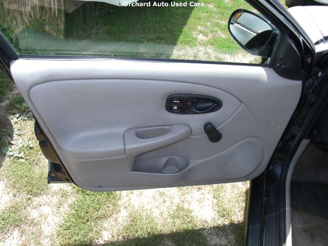 Saturn S Series 2002 photo 4