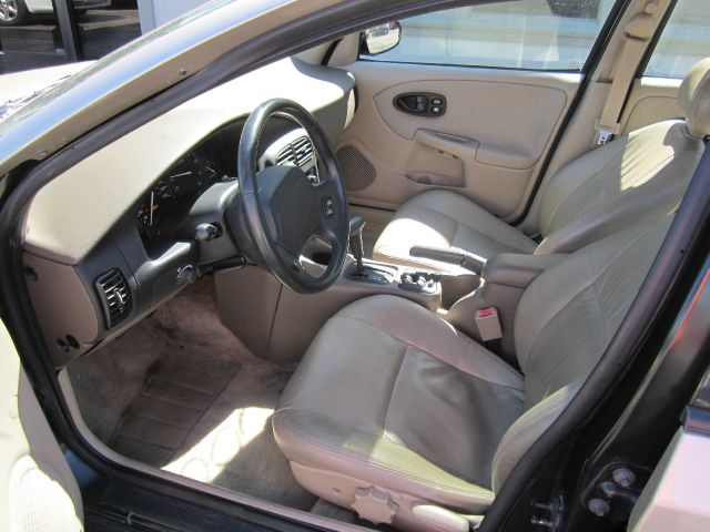 Saturn S Series 2002 photo 8