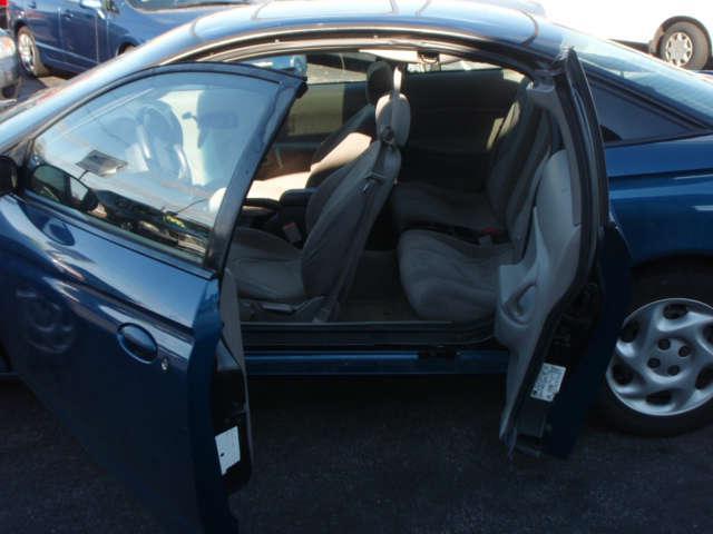 Saturn S Series 2002 photo 1