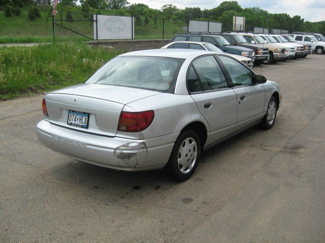 Saturn S Series 2002 photo 1