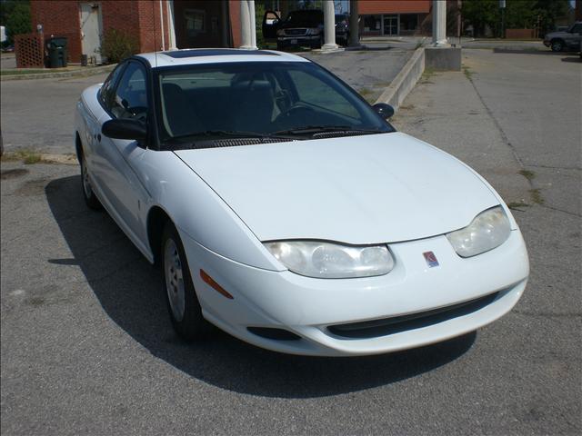 Saturn S Series 2002 photo 2