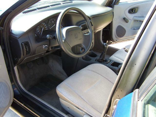 Saturn S Series 2002 photo 1