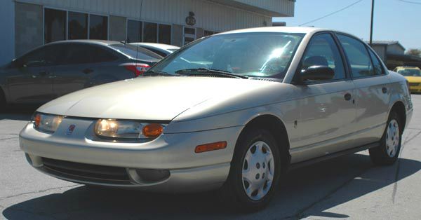 Saturn S Series 2002 photo 4