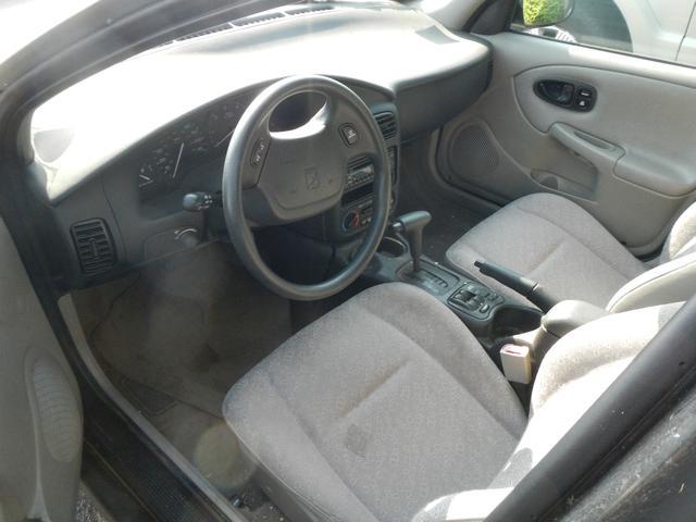 Saturn S Series 2002 photo 1