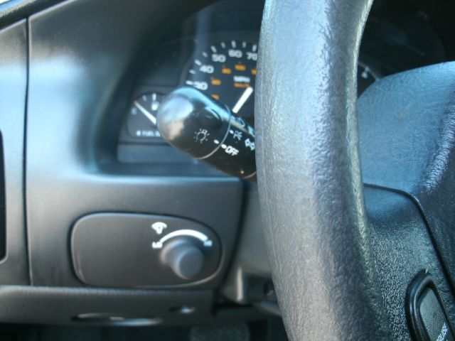 Saturn S Series 2002 photo 4