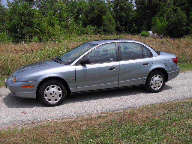 Saturn S Series 2002 photo 2