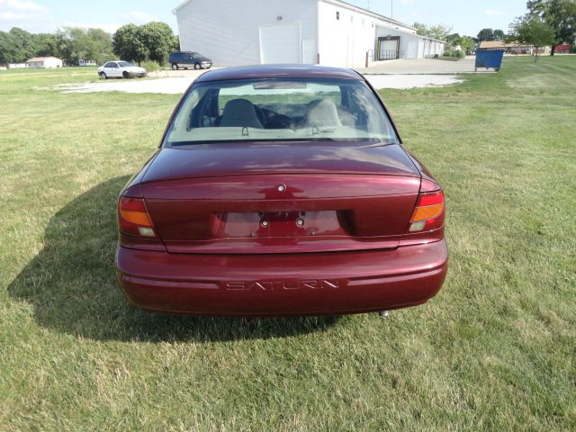 Saturn S Series 2002 photo 2