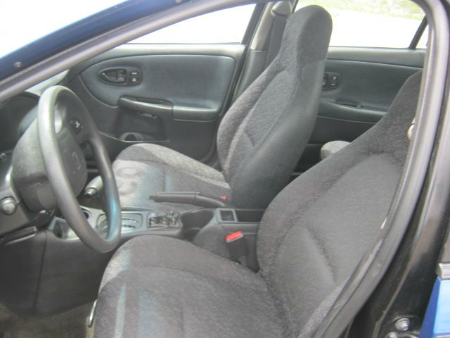 Saturn S Series 2002 photo 2