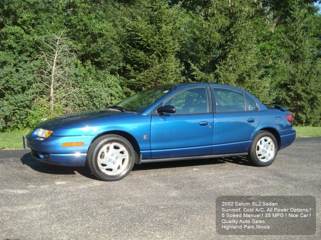 Saturn S Series XLS Sedan