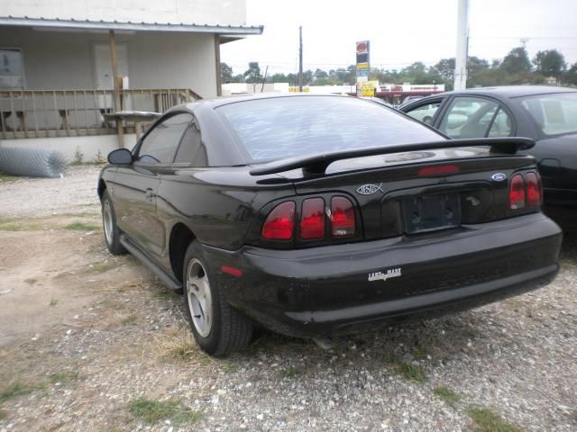 Saturn S Series 2002 photo 2