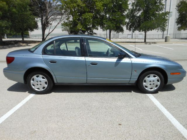 Saturn S Series 2002 photo 2