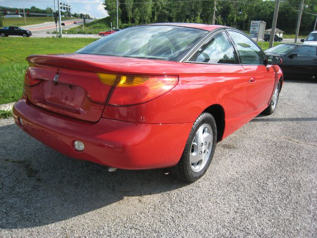 Saturn S Series 2002 photo 2