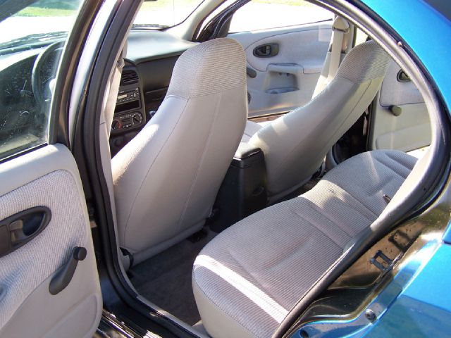 Saturn S Series 2002 photo 5