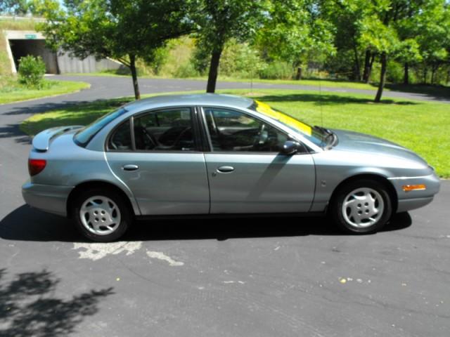 Saturn S Series 2002 photo 2