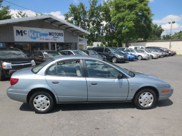 Saturn S Series 2002 photo 2