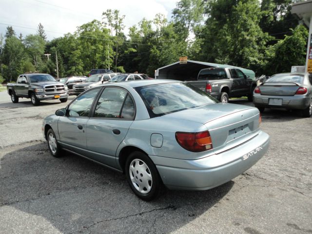 Saturn S Series 2002 photo 2