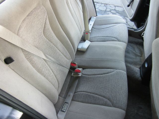 Saturn S Series 2002 photo 14