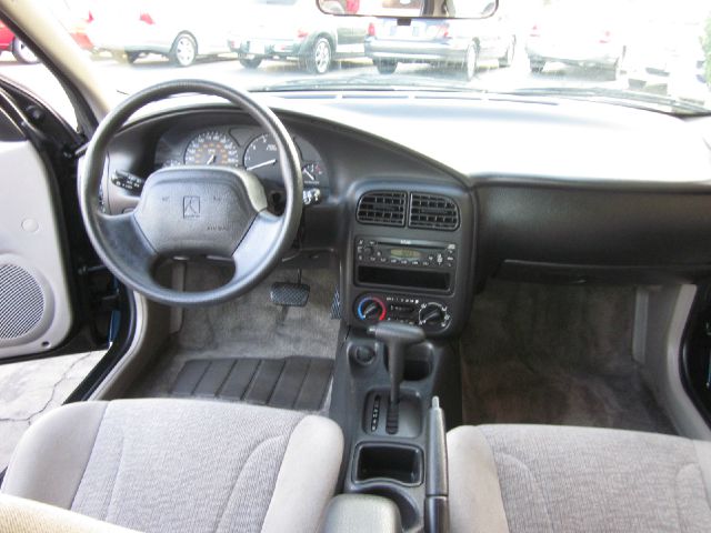 Saturn S Series 2002 photo 6