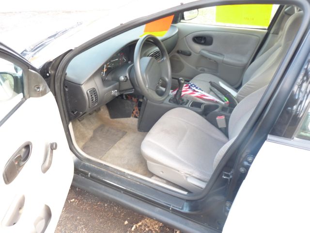 Saturn S Series 2002 photo 3