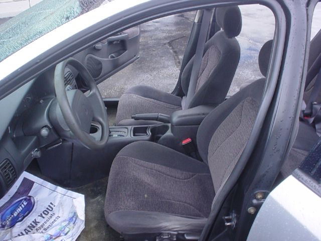 Saturn S Series 2002 photo 12