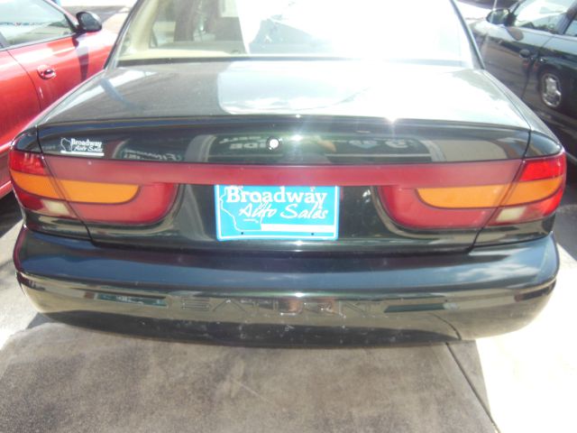 Saturn S Series 2002 photo 2