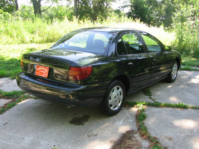 Saturn S Series 2002 photo 2