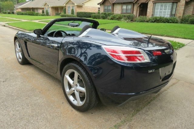 Saturn Sky 2008 photo 14