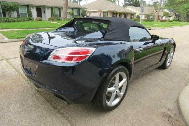 Saturn Sky 2008 photo 21