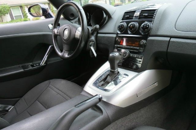 Saturn Sky 2008 photo 27