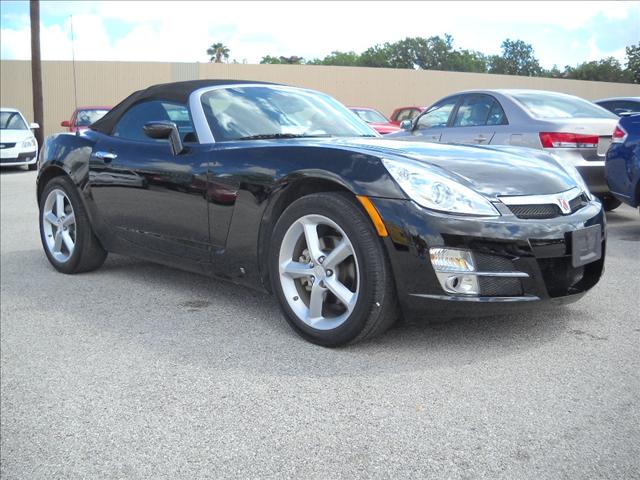 Saturn Sky 2009 photo 1