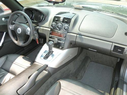 Saturn Sky 2009 photo 1