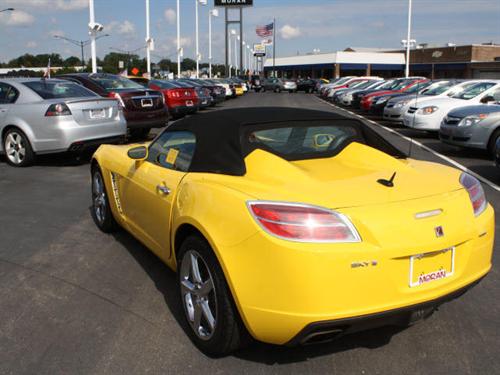 Saturn Sky 2009 photo 1