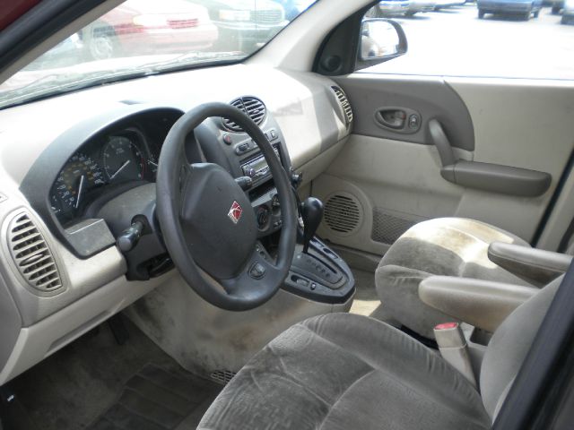 Saturn VUE 2002 photo 2