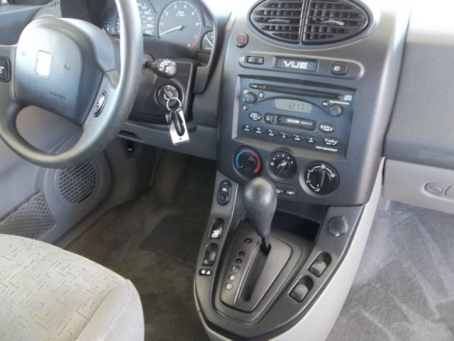 Saturn VUE 2002 photo 1