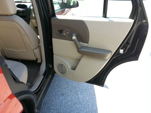 Saturn VUE 2002 photo 3