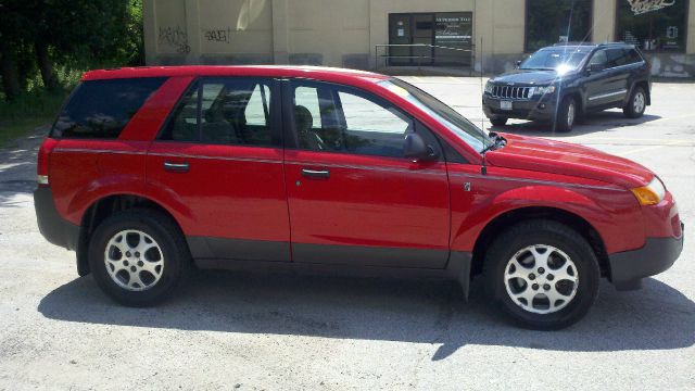 Saturn VUE 2002 photo 1