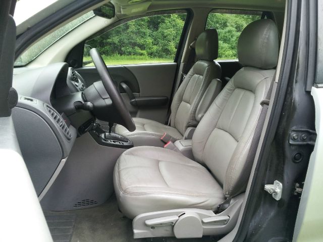 Saturn VUE 2002 photo 23