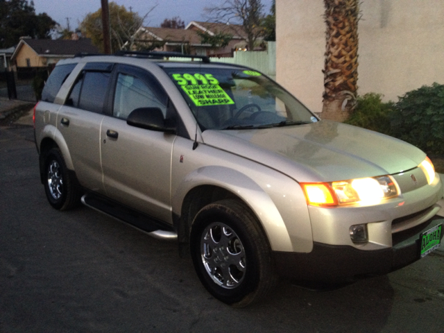 Saturn VUE 2002 photo 2