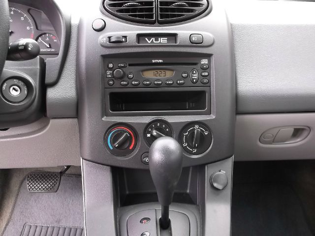 Saturn VUE 2002 photo 3