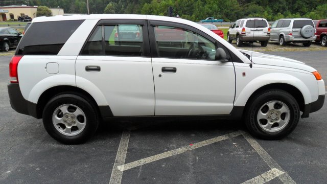 Saturn VUE 2002 photo 2