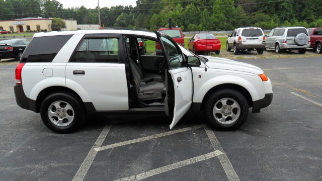 Saturn VUE 2002 photo 3