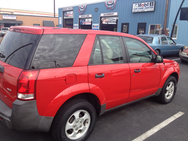 Saturn VUE 2003 photo 1