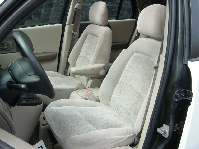 Saturn VUE 2003 photo 12